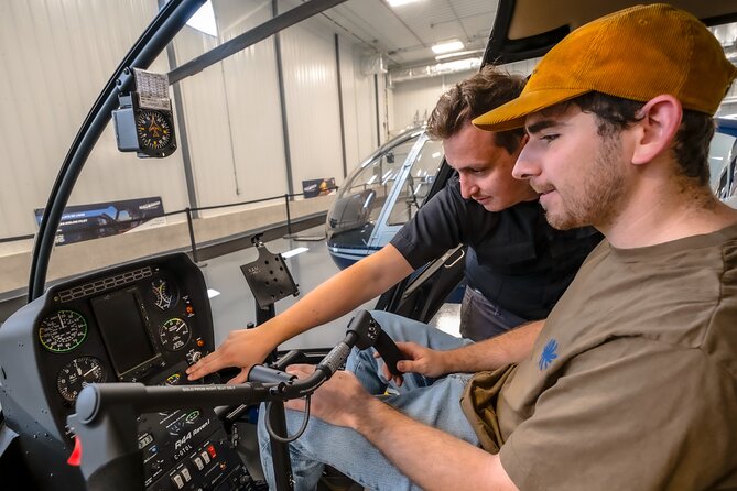 Introduction to helicopter piloting in Gatineau-Ottawa - Comfort, Fitness, and Practical Limits