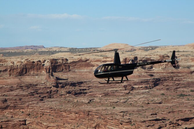 Island in the Sky & Canyon Country Heli Tour - 45 minutes - Why seeing Canyonlands by helicopter changes the view