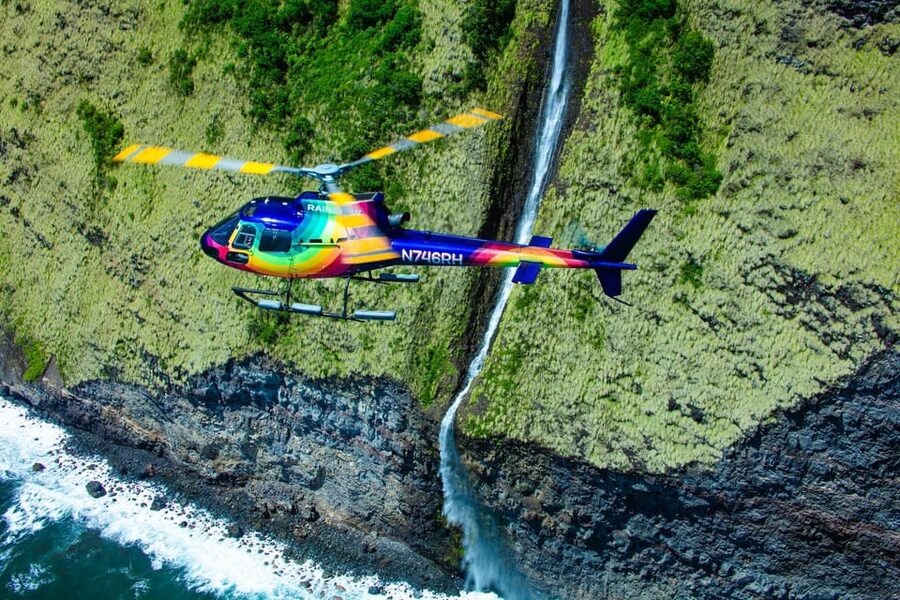 Kailua-Kona: Kohala, Volcanoes and Waterfall Helicopter Tour - Waterfalls over Pololū, Waimanu, and Honopue