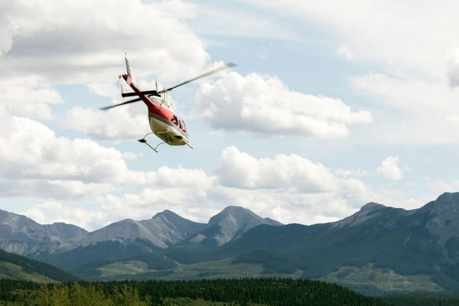 Kananaskis: 30-Minute Heli Tour of Minnewanka Lake and Banff - Lake Minnewanka and its sacred spirit waters