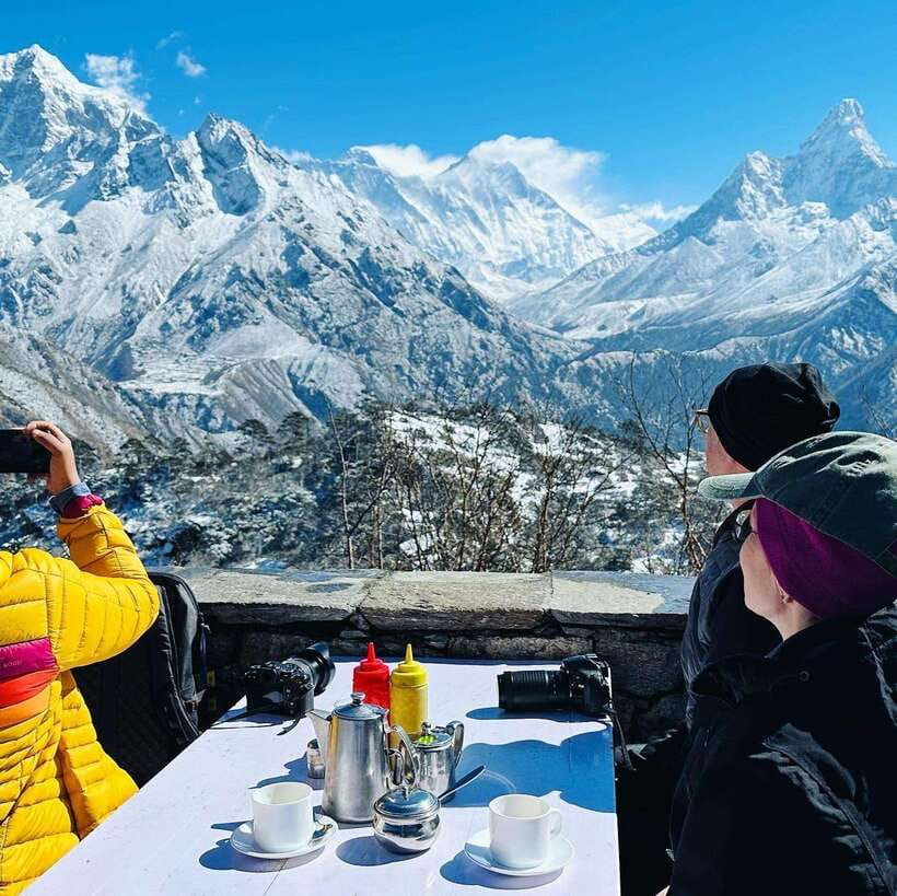 Kathmandu: Everest Helicopter Tour with Landing & Breakfast - Shared flights, waiting, and comfort