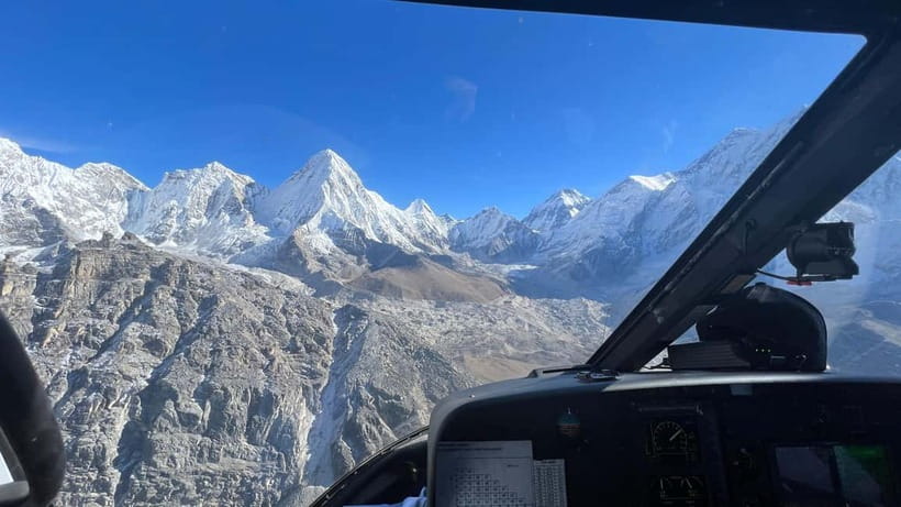 Kathmandu: Everest Helicopter Tour with Landing & Breakfast - Safety, weather, and what can change