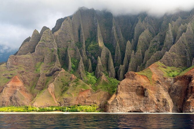 Kauai Deluxe Waterfall Safari: Helicopter Tour - Key points to know before booking