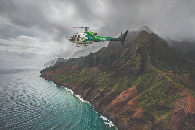 Kauai Deluxe Waterfall Safari: Helicopter Tour - Why a helicopter is the smart way to see Kauai
