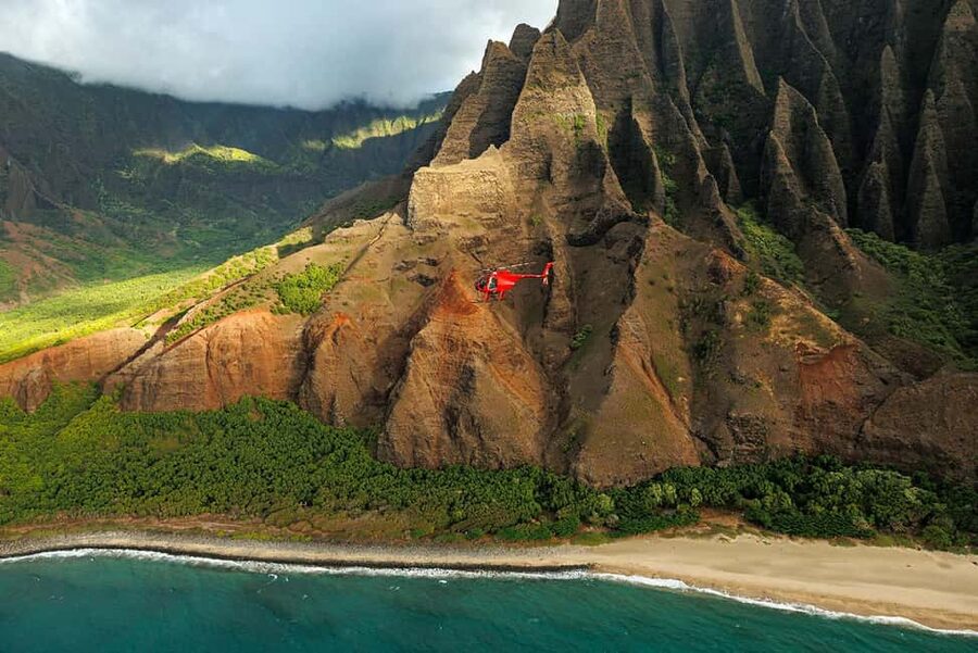 Kauai: Hughes 500 4-Passenger Doors-Off Helicopter Flight - Why this small helicopter matters