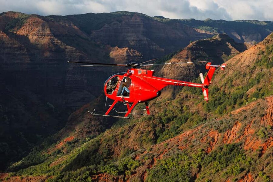 Kauai: Hughes 500 4-Passenger Doors-Off Helicopter Flight - Lihue Airport check-in and the safety briefing