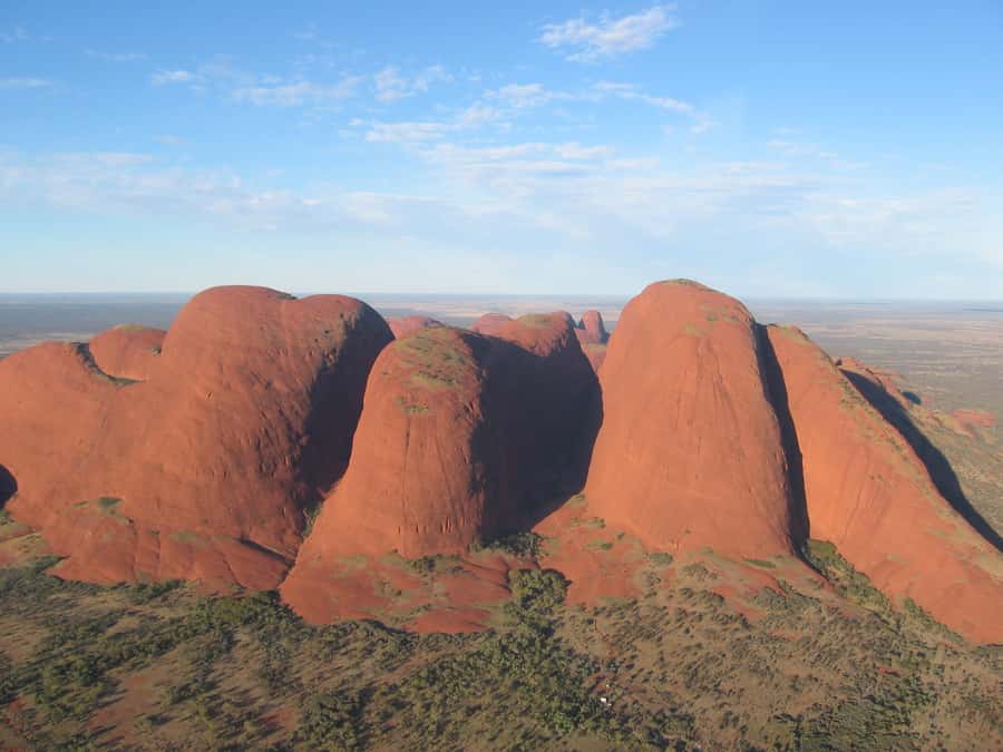 Lake Amadeus, Uluru & Kata Tjuta Helicopter Tour - From the resort to Lake Amadeus