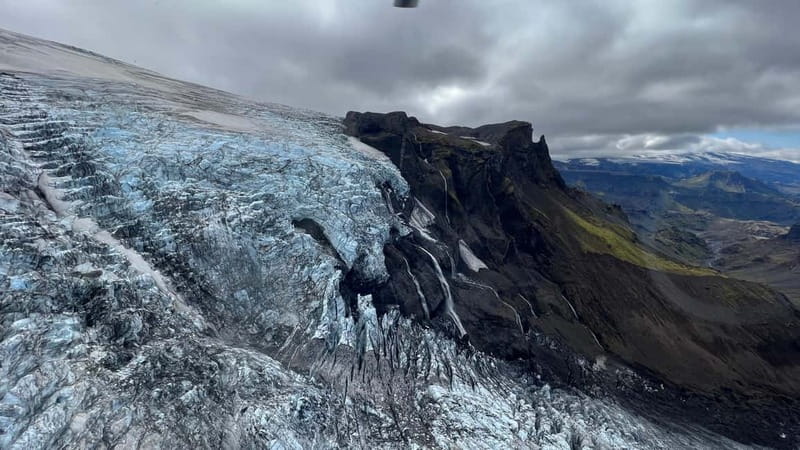 Landmannalaugar: Helicopter tour with 3 Landings - The Southern Region and the Flight Home