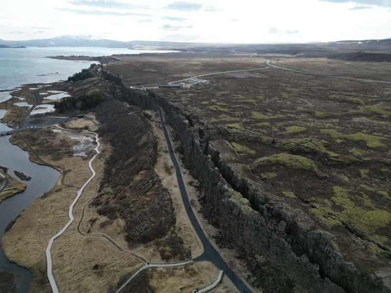 Landmannalaugar: Helicopter tour with 3 Landings - The First Ground Stop at Háifoss
