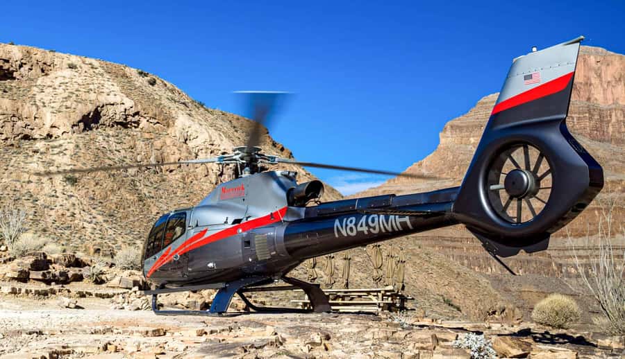 Las Vegas: Grand Canyon West Rim Tour with Helicopter Flight - The helicopter descent to the canyon floor