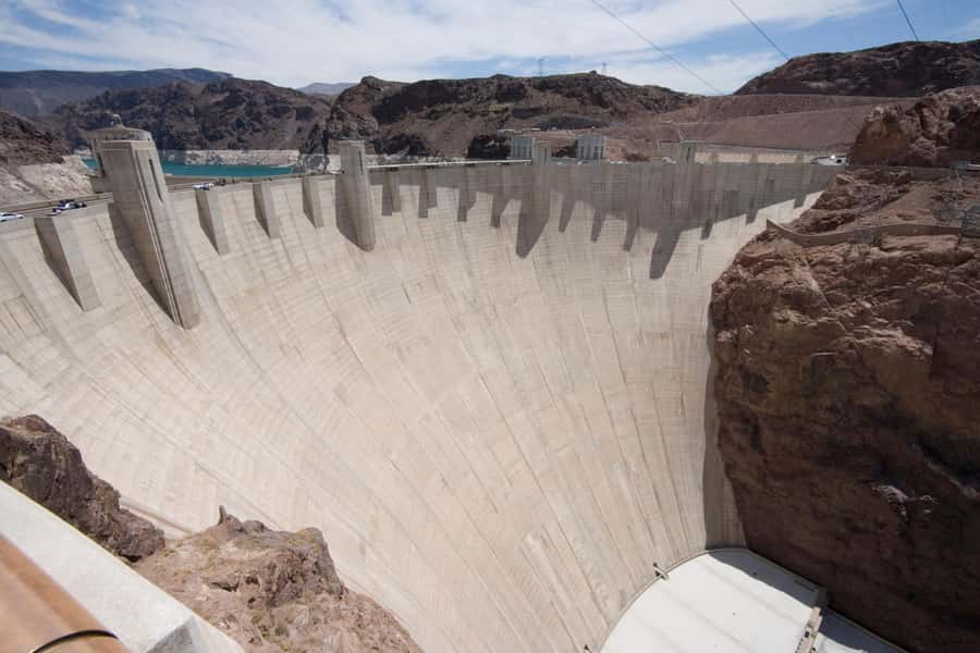 Las Vegas: Grand Canyon West Rim Tour with Helicopter Flight - Lunch, the market, and limited free time