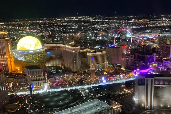 Las Vegas Helicopter Night Strip Flight Tour with Optional Dinner - Seats, photos, and the reality of a six-passenger helicopter