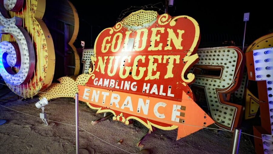 Las Vegas: Night Helicopter Flight and Neon Museum Tour - Why this tour works as a two-part Las Vegas evening