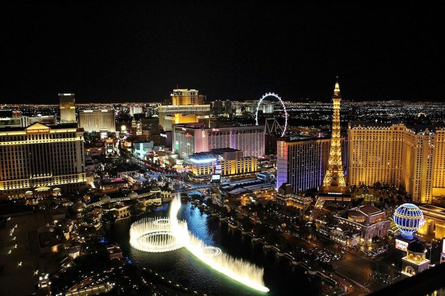 Las Vegas: Night Helicopter Flight over Las Vegas Strip - The MSG Sphere and the Strat