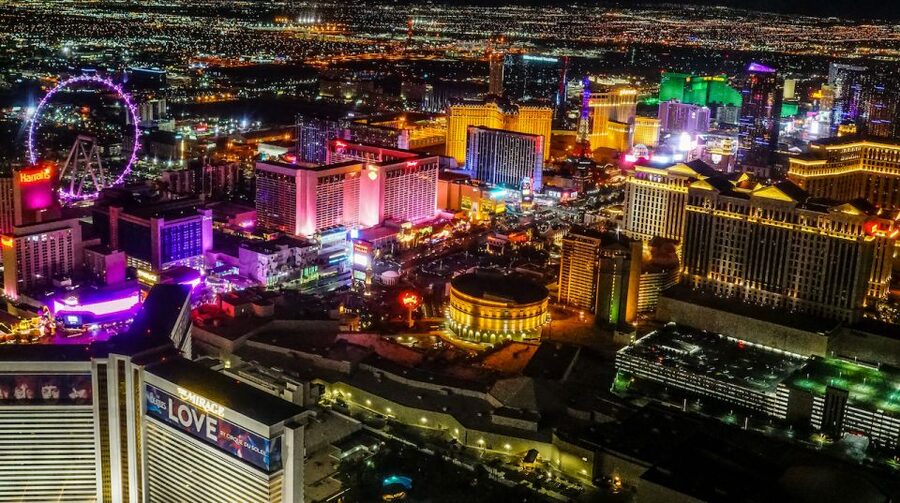 Las Vegas: Night Helicopter Flight over Las Vegas Strip - How smooth and informative is the flight?
