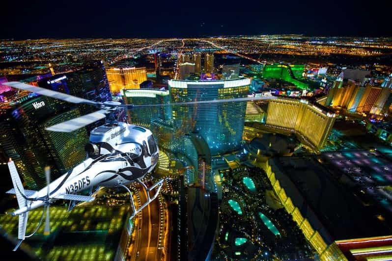 Las Vegas: Nighttime Helicopter Flight over the Strip - The 15-minute safety briefing