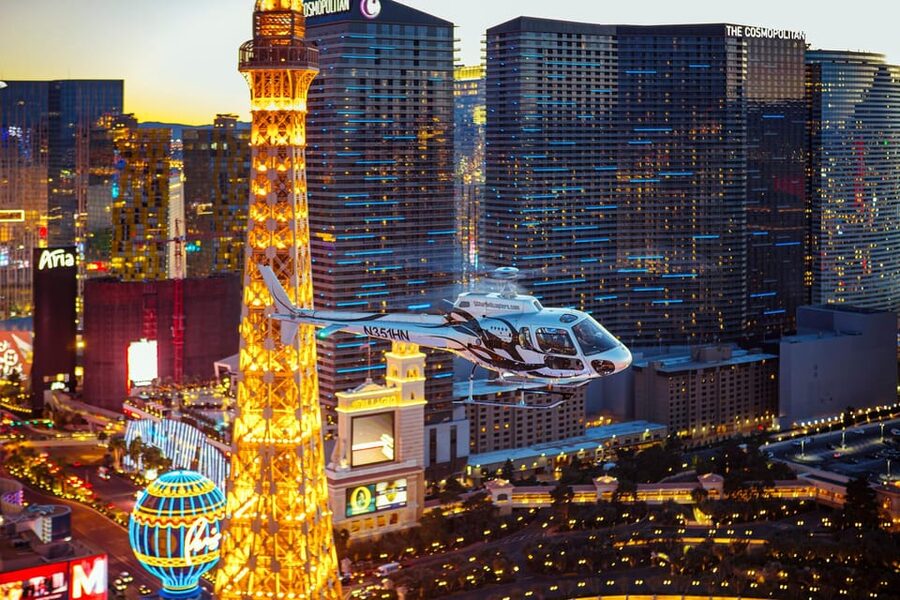 Las Vegas: Nighttime Helicopter Flight over the Strip - Bellagio, Caesars Palace, and City Center