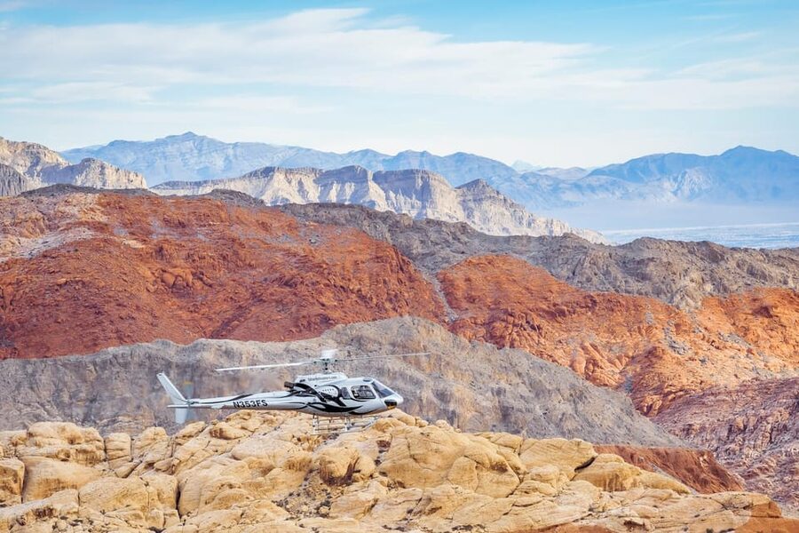 Las Vegas: Red Rock Canyon and Vegas Strip Helicopter Tour - What a six-seat helicopter feels like