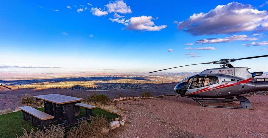 Las Vegas: Red Rock Canyon Helicopter Landing Tour - Landing at the 2,900-foot private vista