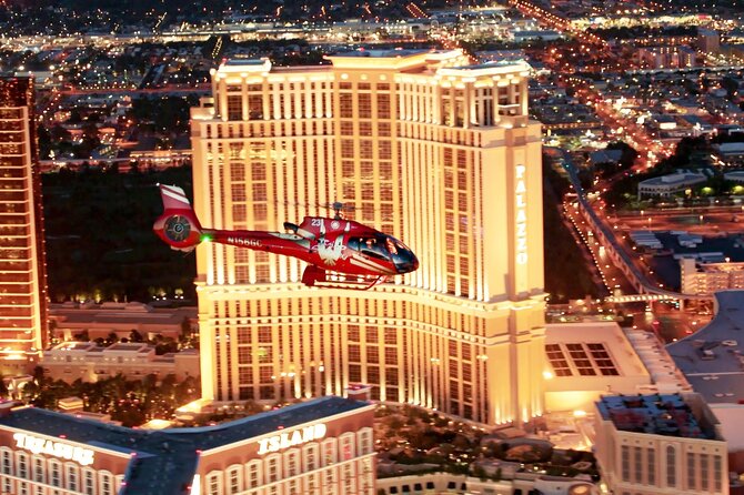 Las Vegas Strip Highlights by Helicopter at Night - The short flight over the Strip and downtown