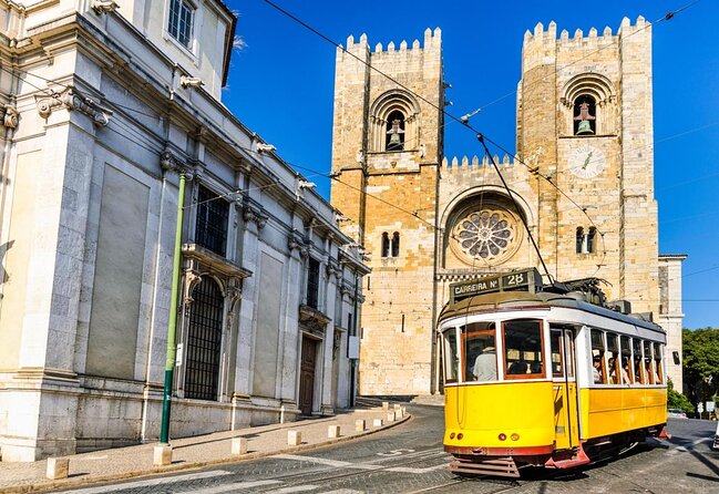Lisbon 360 City Tour: Bike tour, Boat Trip and Helicopter Flight - Key points to know before booking