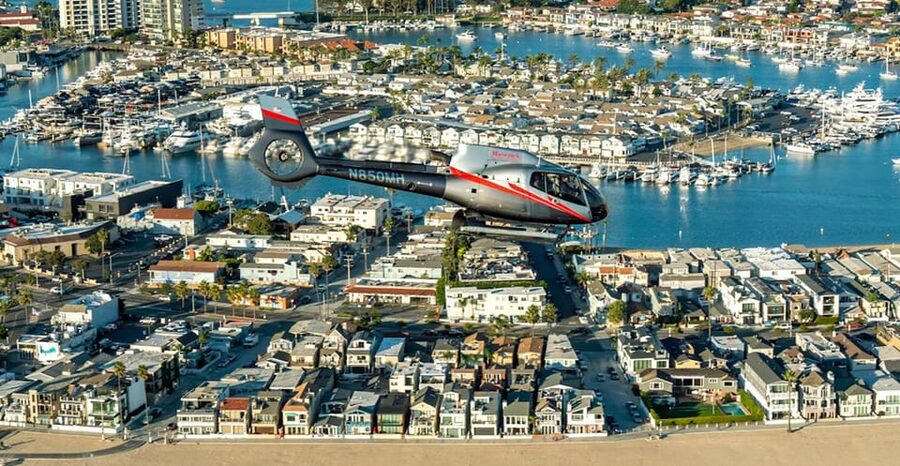 Long Beach: California Coastal 30-Minute Helicopter Tour - Resorts, homes, golf properties, and the Pacific below