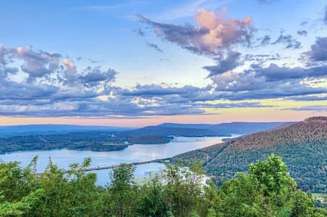 Lookout Mountain Grand Aerial Experience - A friendly pilot can shape the whole ride