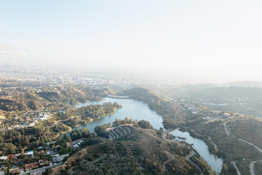 Los Angeles: Private 1-Hour Sightseeing Helicopter Tour - Malibu Pier, Surfrider Beach, and Pepperdine