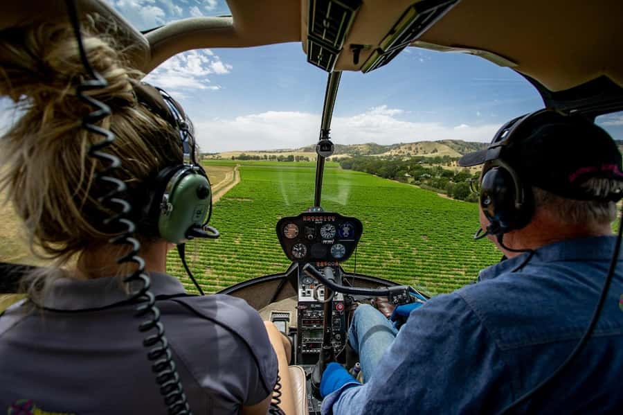 Lyndoch: Barossa Valley Helicopter Flight & Romantic Picnic - Landing in Hoffnungsthal Valley