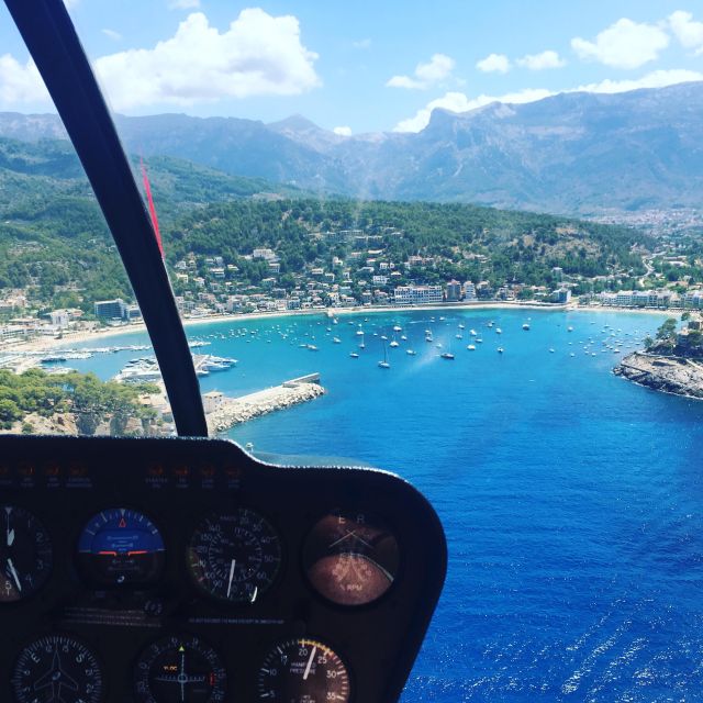 Mallorca: Scenic Helicopter Tour Experience - Palma from above: what the 8-minute route gives you