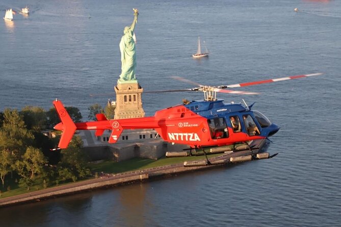 Manhattan Helicopter Sightseeing Tour - Six seats, window views, and comfort
