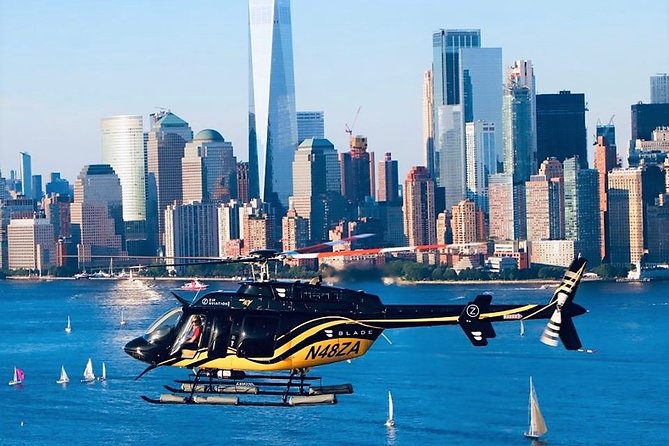 Manhattan Sky Tour: New York Helicopter Flight - Up the Hudson River past the USS Intrepid
