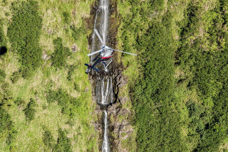 Maui: Road to Hana Helicopter & Waterfall Tour with Landing - What the Return Flight Adds