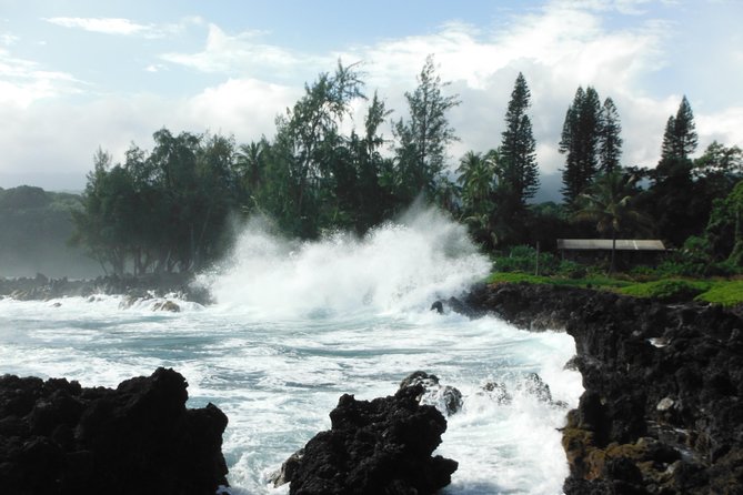 Maui: Road to Hana Luxury Limo-Van Tour with Helicopter Flight - Why this Road to Hana format works so well