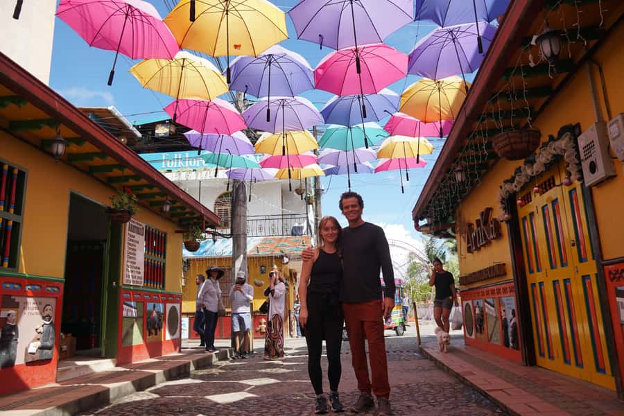 Medellín: Guatapé Private Tour with Helicopter & Boat Ride - What this full-day Guatapé trip is really selling