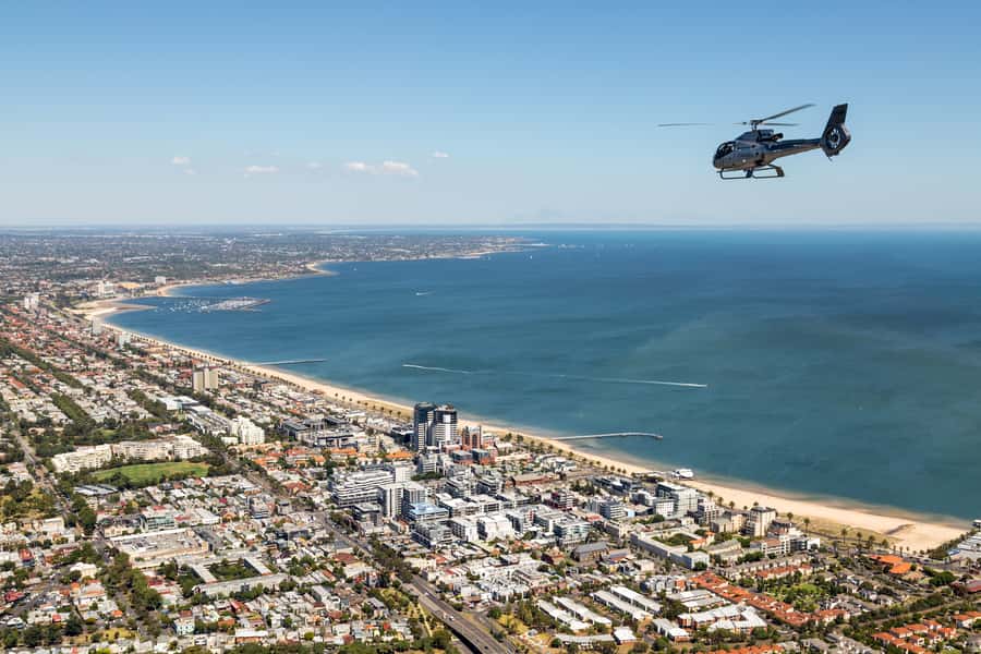 Melbourne: City and Bayside Helicopter Tour - Royal Melbourne Golf Course and the southern bay