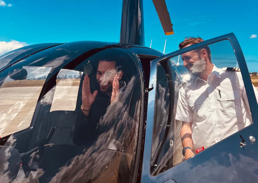 Melbourne: Helicopter Tour to 12 Apostles & Great Ocean Rd - Returning through rural Victoria