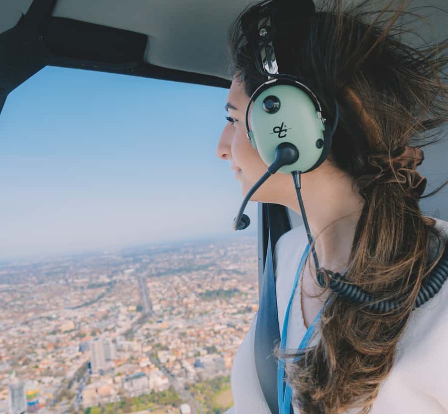 Melbourne: Private City Skyline and Bay Helicopter Ride - Starting at Hangar 81 in Essendon Fields