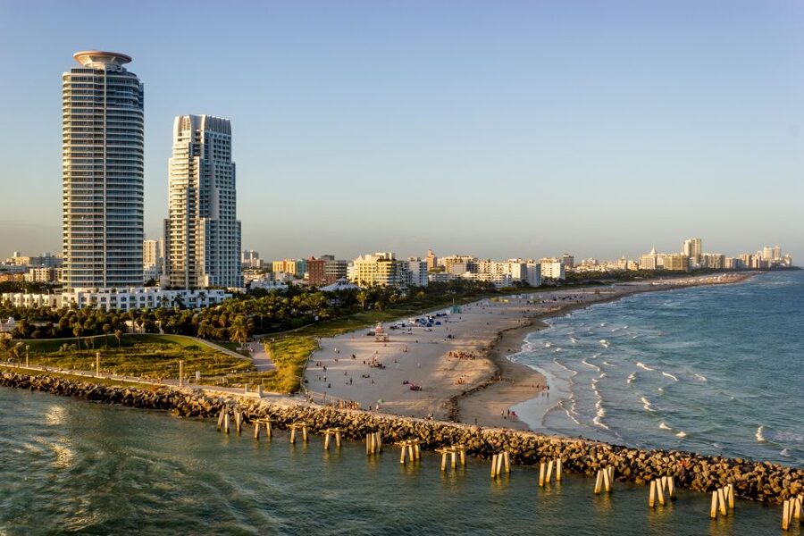 Miami: 30-Minute Helicopter Tour - Beach, Downtown & Islands - Key Biscayne, Fisher Island, and Biscayne Bay