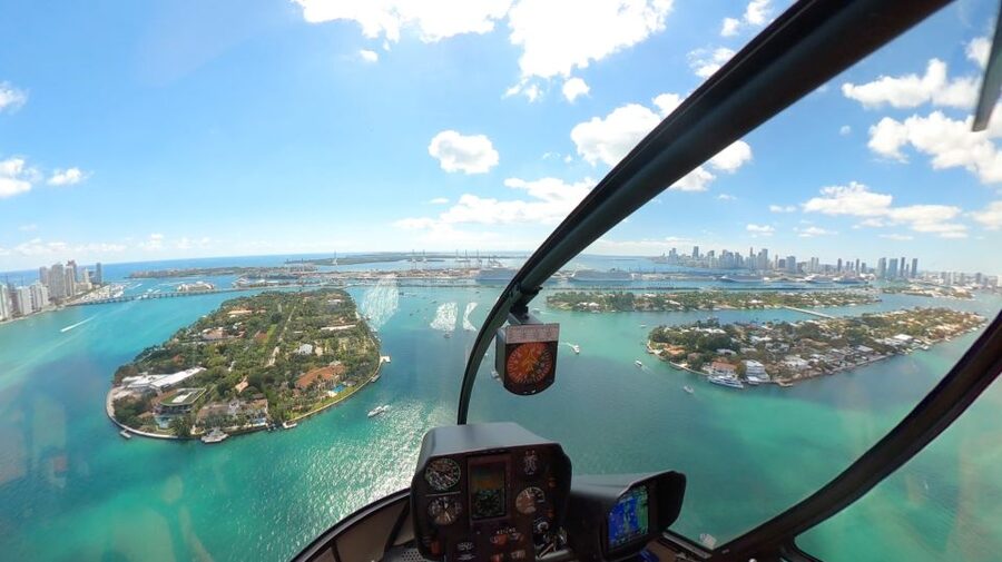 Miami: 30-Minute Helicopter Tour - Beach, Downtown & Islands - Brickell, downtown, and the Miami skyline