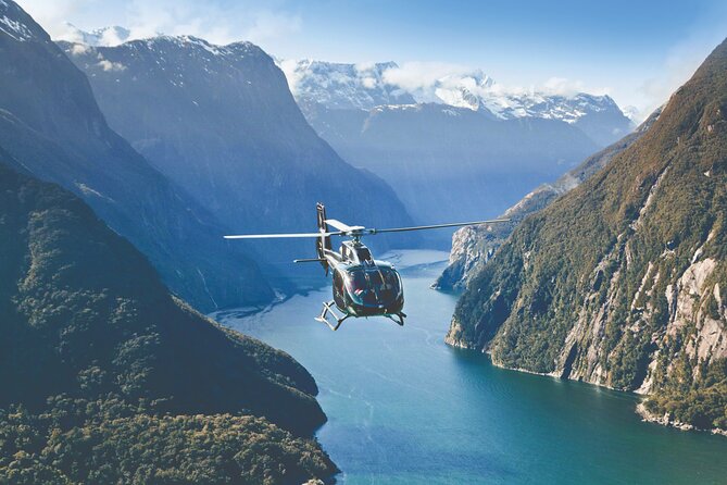 Milford and Fiordland Highlights Tour by Helicopter from Queenstown - What the Pilots Add