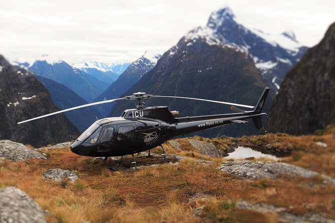 Milford and Fiordland Highlights Tour by Helicopter from Queenstown - Leaving From Frankton’s Helicopter Base
