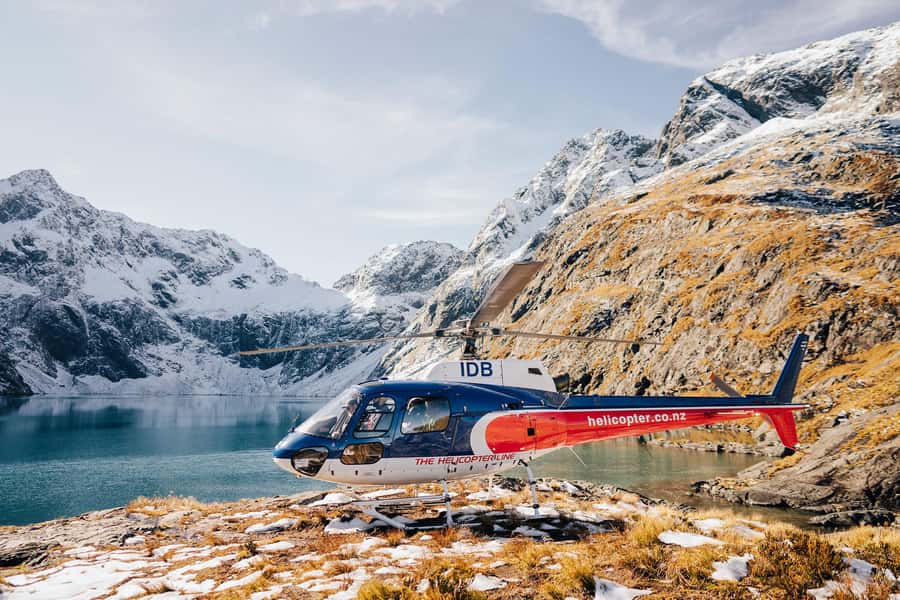 Milford Sound: 1.5-Hour Helicopter Tour with Two Landings - Key points at a glance