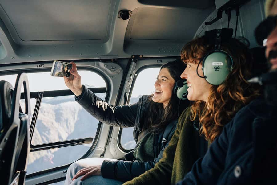 Milford Sound: 1.5-Hour Helicopter Tour with Two Landings - The first landing at Milford Sound