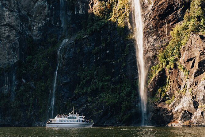 Milford Sound Helicopter and Cruise Tour from Queenstown - Who gets the best value from this tour