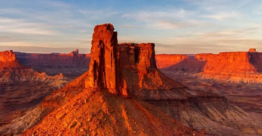 Moab: Canyon Country Sunset Helicopter Tour - Key points at a glance