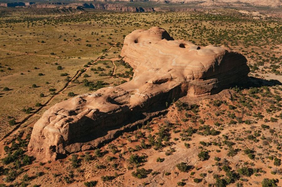 Moab: Corona Arch Canyon Run Helicopter Tour - What the private format is worth