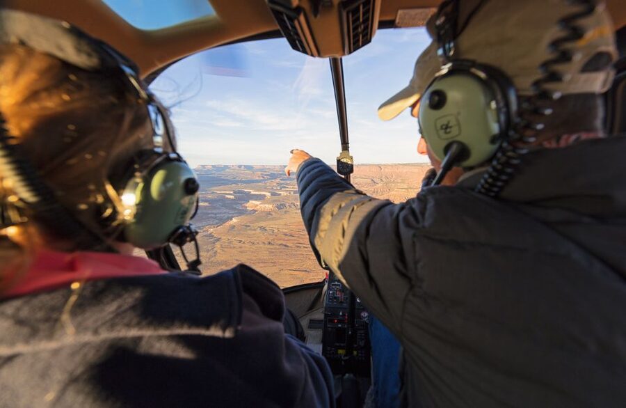 Moab: Grand Helicopter Tour - Hell’s Revenge from above