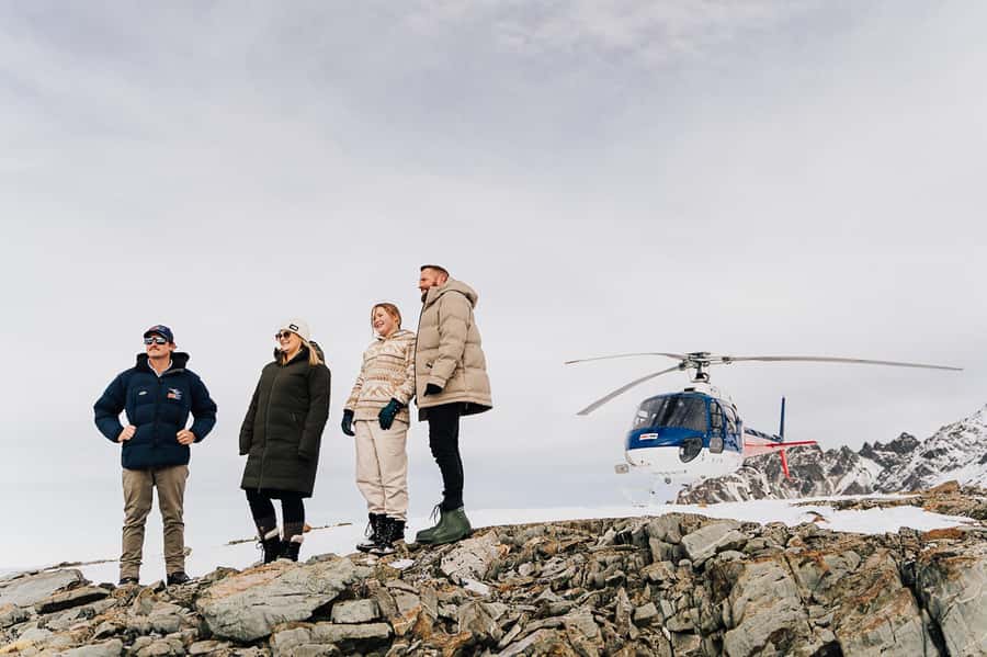 Mount Cook: 25-Minute Alpine Vista Helicopter Flight - Seating can shape your view