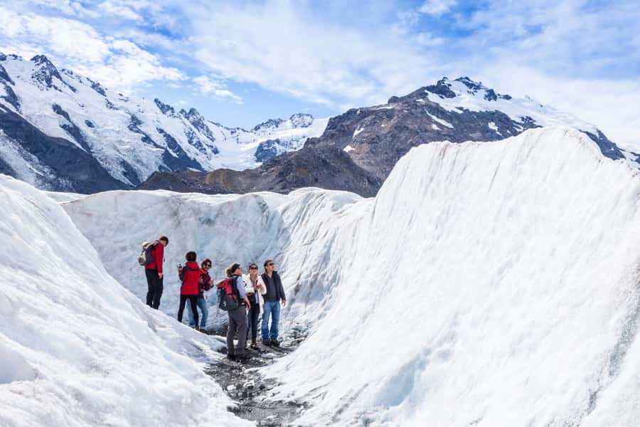 Mount Cook: 3 Hour Heli Hike to the Tasman Glacier - What the glacier walk feels like